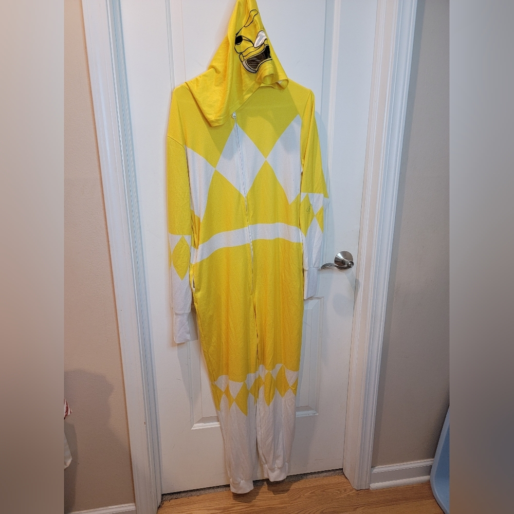 Yellow Mighty Morphin Power Ranger Jumpsuit Im Yellow Size M OR L